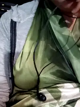 sumaiaa629 online show from 01/08/26, 07:05