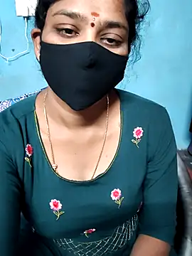 Snapshot of lusy79 chatting on 01/08/26, 08:27 lusy79 online show from 01/08/26, 08:27