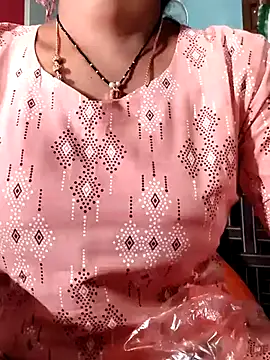 Snapshot of lusy79 chatting on 01/18/26, 06:28 lusy79 online show from 01/18/26, 06:28