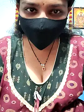 Snapshot of lusy79 chatting on 02/05/26, 09:03 lusy79 online show from 02/05/26, 09:03