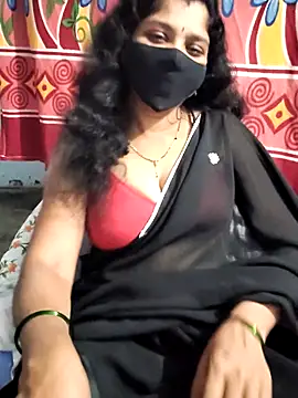 Snapshot of lusy79 chatting on 02/23/26, 06:49 lusy79 online show from 02/23/26, 06:49