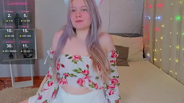 PinkyYoungPie online show from 01/13/26, 04:51