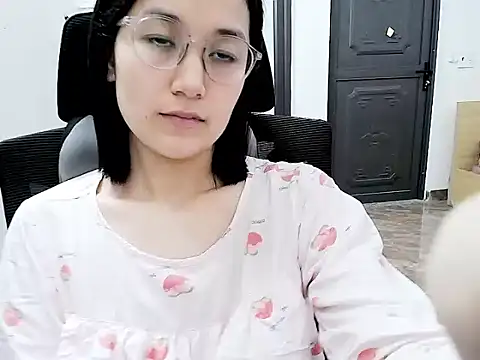 Shulee- online show from 04/09/26, 07:47