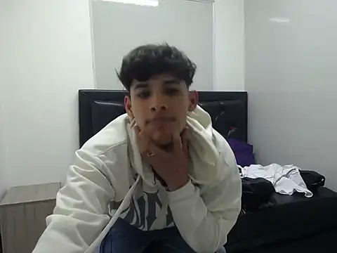 Snapshot of MaxStar26 chatting on 01/08/26, 01:52 MaxStar26 online show from 01/08/26, 01:52