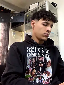 Snapshot of MaxStar26 chatting on 01/09/26, 02:09 MaxStar26 online show from 01/09/26, 02:09