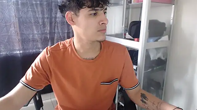 Snapshot of MaxStar26 chatting on 02/01/26, 12:26 MaxStar26 online show from 02/01/26, 12:26