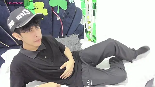 julian xx online show from 03/03/26, 08:59