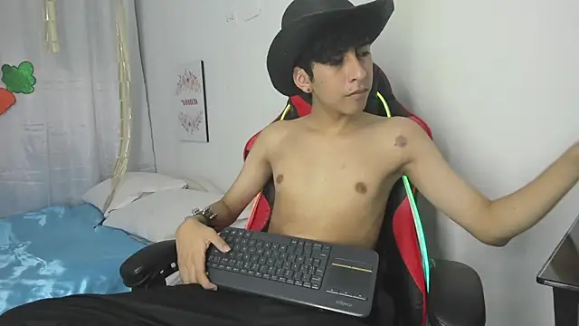 julian xx online show from 04/04/26, 07:11