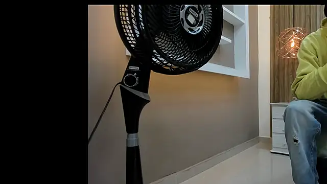 Snapshot of james__walsh chatting on 02/10/26, 07:29 james walsh online show from 02/10/26, 07:29