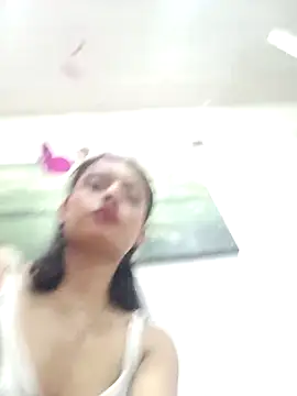 honeyluxe  online show from 04/25/26, 05:10