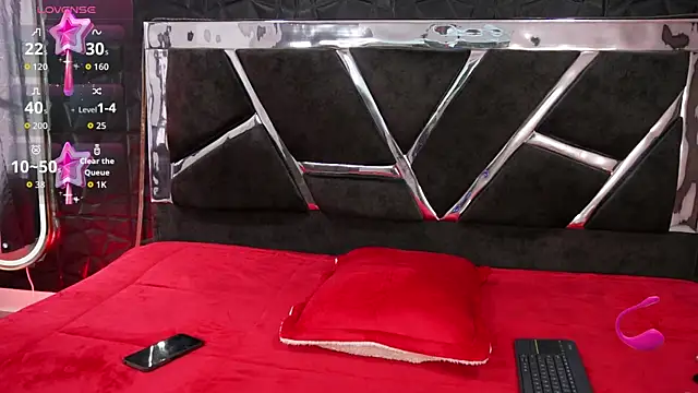 Snapshot of zoe_westxx chatting on 01/07/26, 09:06 zoe westxx online show from 01/07/26, 09:06