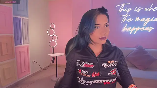 KayraLanne online show from 01/18/26, 03:32