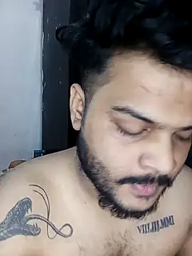 Snapshot of Alphastraight7678 chatting on 02/05/26, 12:21 Alphastraight7678 online show from 02/05/26, 12:21