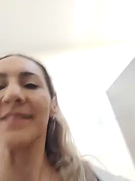 Monita Med online show from 04/08/26, 01:44