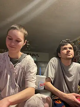 Snapshot of SugarNCinnamon chatting on 02/25/26, 12:42 SugarNCinnamon online show from 02/25/26, 12:42