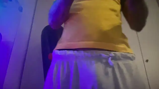 Snapshot of JSYMON chatting on 02/18/26, 08:21 JSYMON online show from 02/18/26, 08:21