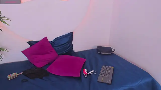 HanaWild online show from 01/10/26, 01:29