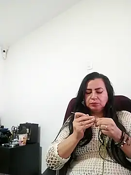 Helen Novoa online show from 04/21/26, 08:01