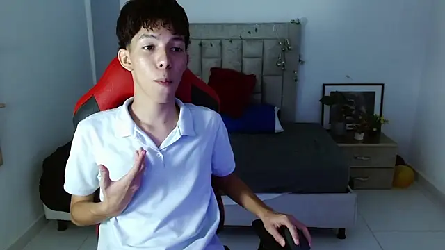 Nico  fox123 online show from 01/05/26, 06:22