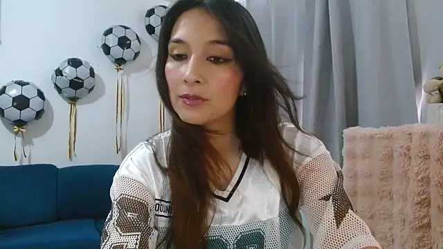 Almaglow  online show from 07/03/26, 04:13