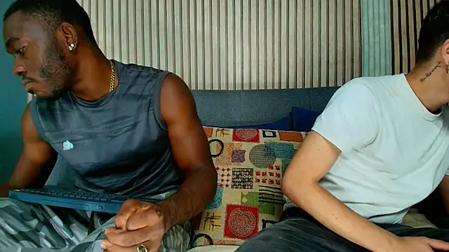 bro friends online show from 02/11/26, 01:54