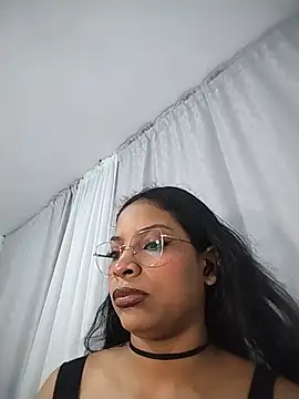 Snapshot of KATALINA_SANTANA_ chatting on 07/12/26, 02:02 KATALINA SANTANA online show from 07/12/26, 02:02