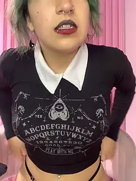 Snapshot of SweetMilly chatting on 02/25/26, 02:54 SweetMilly online show from 02/25/26, 02:54