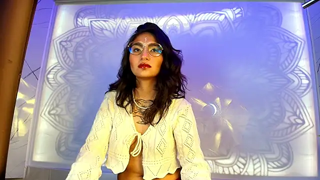 velvet mystic online show from 06/06/26, 05:01