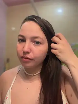 Snapshot of AlexaYvonne chatting on 02/27/26, 06:02 AlexaYvonne online show from 02/27/26, 06:02