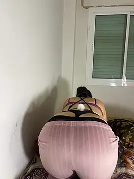 Snapshot of Elkinga_nana chatting on 01/09/26, 05:04 Elkinga nana online show from 01/09/26, 05:04