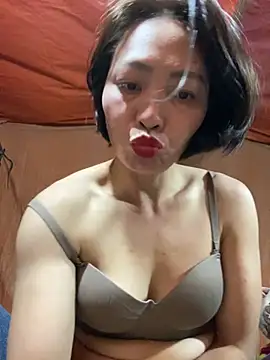 Snapshot of Some-03 chatting on 01/19/26, 01:53 Some-03 online show from 01/19/26, 01:53