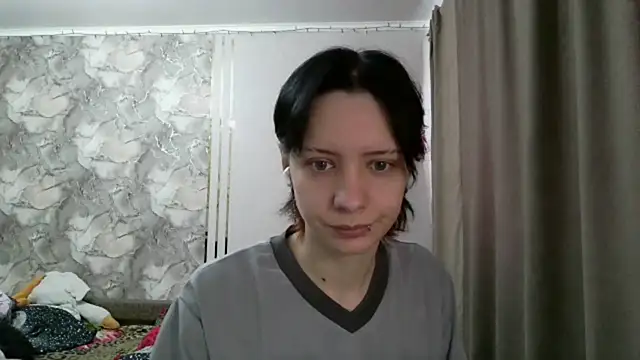 LxayBloom online show from 02/14/26, 08:33