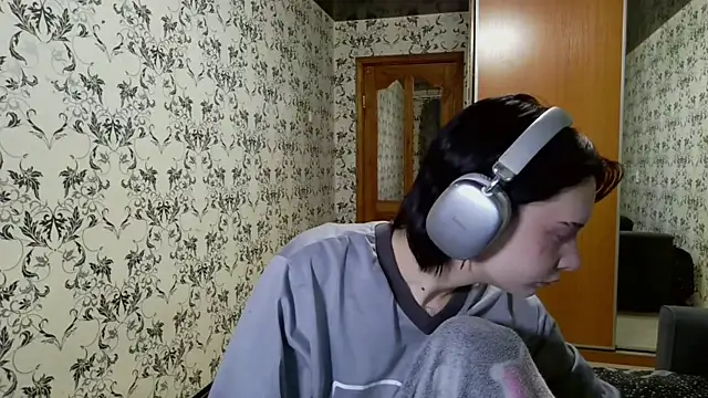 LxayBloom online show from 03/17/26, 02:31