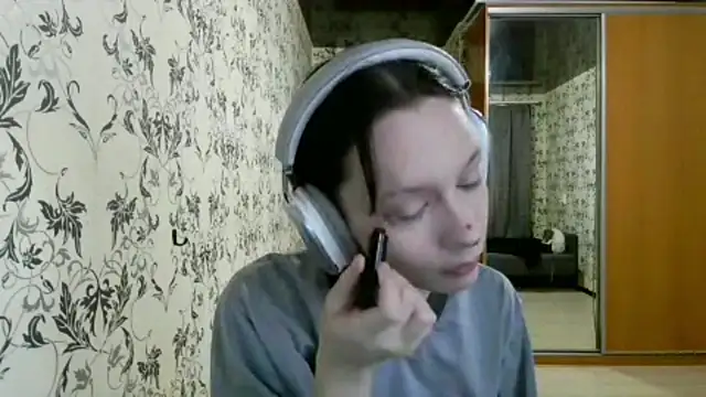 LxayBloom online show from 04/07/26, 09:21