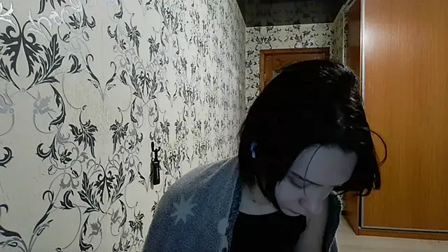 LxayBloom online show from 04/21/26, 12:45