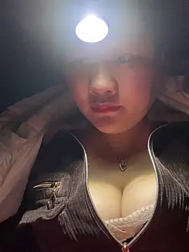 comteze12 online show from 01/15/26, 03:27