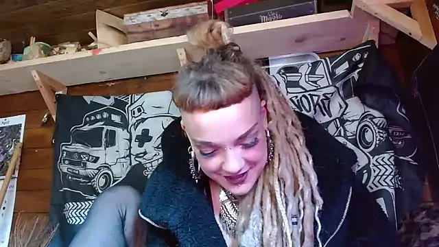 spiralhokkaido23 online show from 04/18/26, 11:36