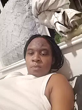 Snapshot of princess-boobz chatting on 02/17/26, 06:03 princess-boobz online show from 02/17/26, 06:03