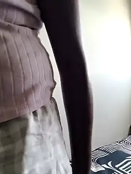 Snapshot of princess-boobz chatting on 02/18/26, 08:54 princess-boobz online show from 02/18/26, 08:54