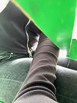 Babypinypon online show from 04/21/26, 09:04