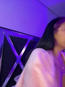 Snapshot of queen_of_you_heart chatting on 02/26/26, 10:09 queen of you heart online show from 02/26/26, 10:09