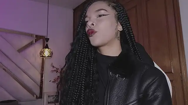 mia gatesvg online show from 03/01/26, 03:19