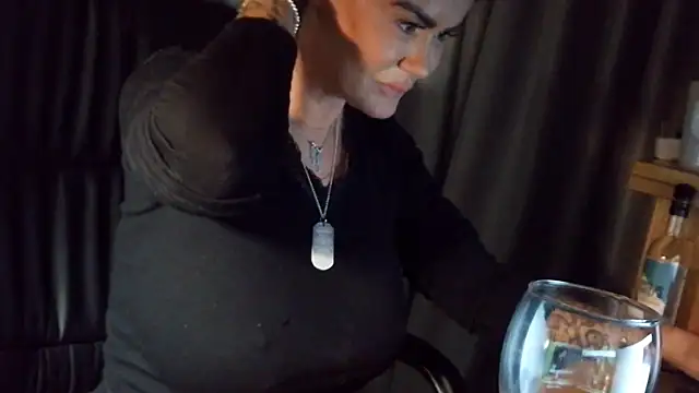 ScottishIvy online show from 02/11/26, 01:10