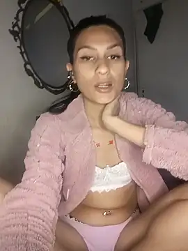 Snapshot of Zohara_Lpe23o chatting on 02/11/26, 04:39 Zohara Lpe23o online show from 02/11/26, 04:39