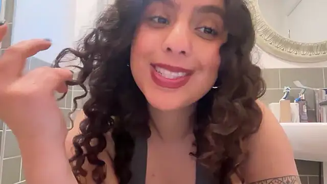 Snapshot of fayfay21@xh chatting on 02/12/26, 04:46 fayfay21xh online show from 02/12/26, 04:46