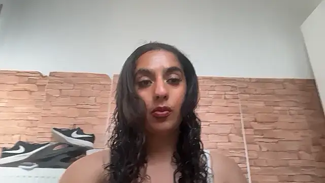 fayfay21xh online show from 05/05/26, 05:21
