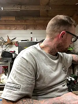 WIDBIGWHITECOCK online show from 02/02/26, 04:33