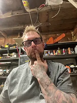 WIDBIGWHITECOCK online show from 04/12/26, 04:28