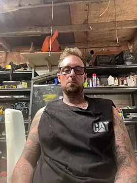 WIDBIGWHITECOCK online show from 06/18/26, 08:57