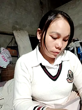 Snapshot of vanvan005 chatting on 02/17/26, 11:18 vanvan005 online show from 02/17/26, 11:18